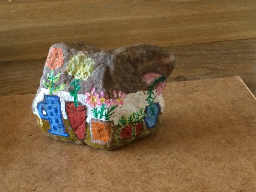 Bloemen voor het raam