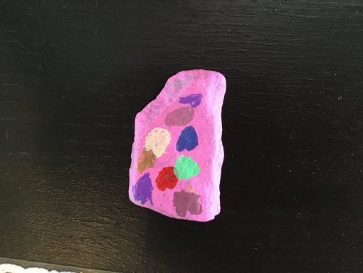 Roze steen met hartjes
