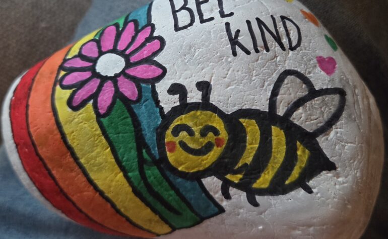 Kei Tof - Bee Kind