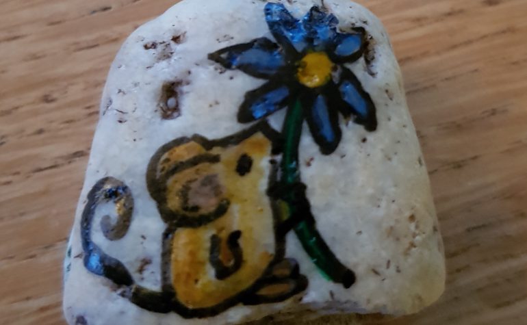 Kei Tof - Muisje met een bloem