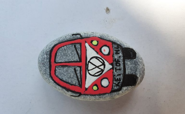 Kei Tof - Volkswagen bus rood