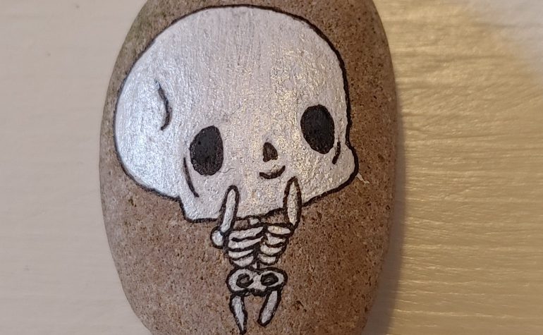 Kei Tof - Spooky skeleton
