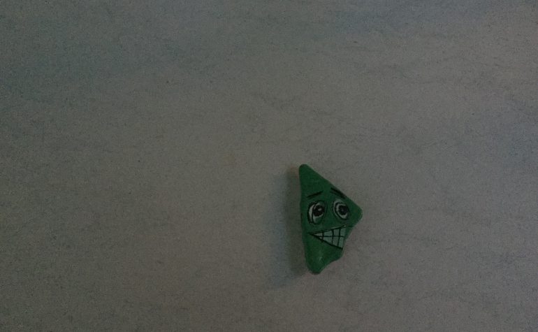 Kei Tof - Monster vert triangle