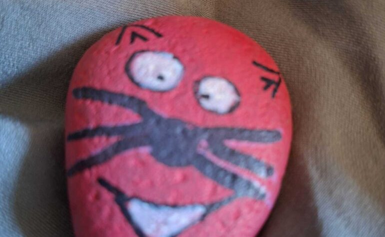 Kei Tof - Rode snoet steen